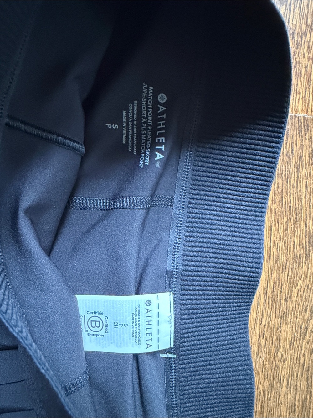 Athleta Black Pleated Tennis Skort with Logo Waistband - Picture 5 of 6